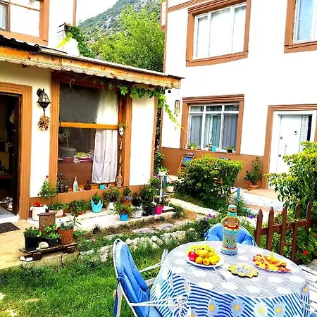 Izol Apart Evleri Adrasan Kumluca